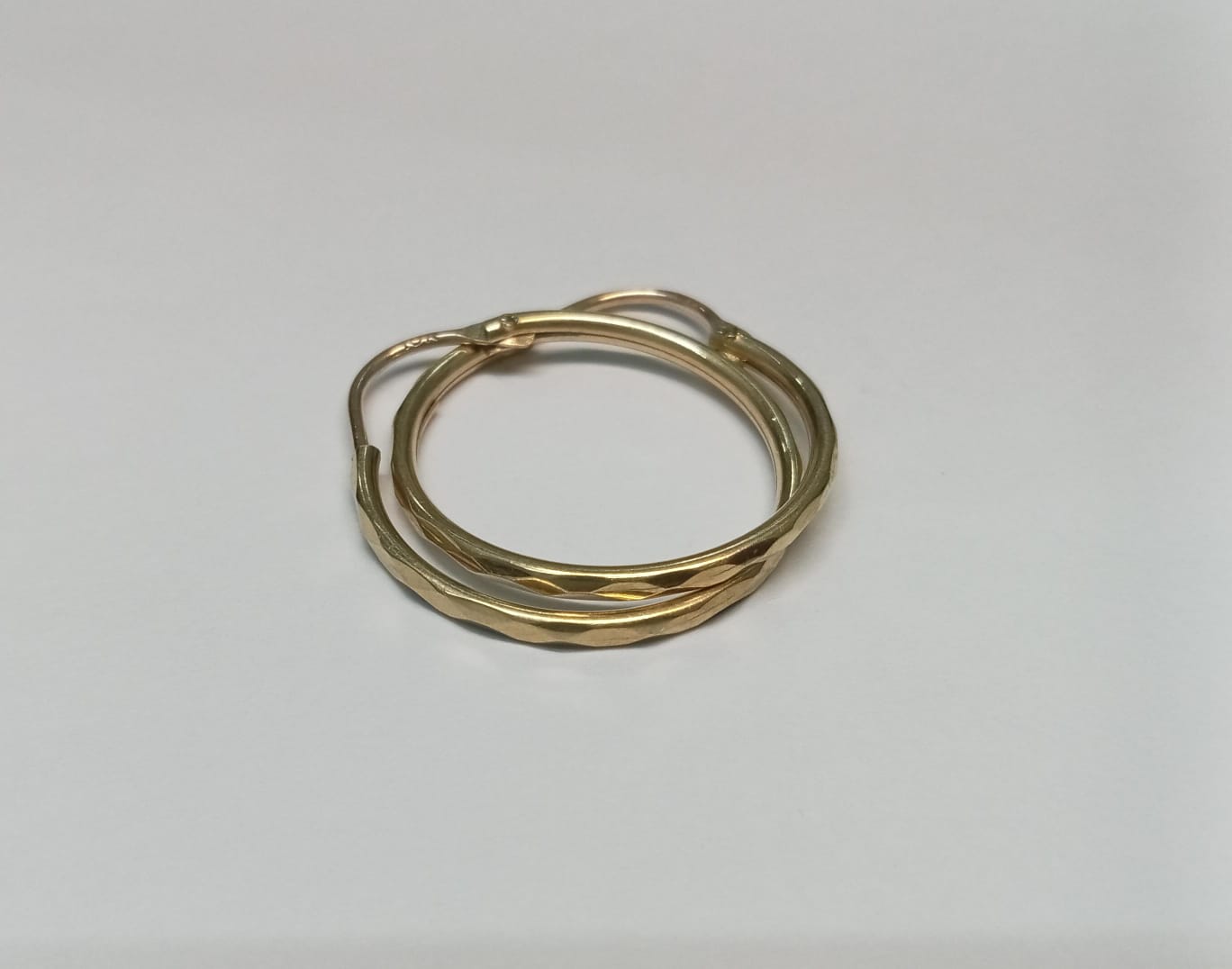 Arracadas Diamantadas en Oro 10K – 1.3g