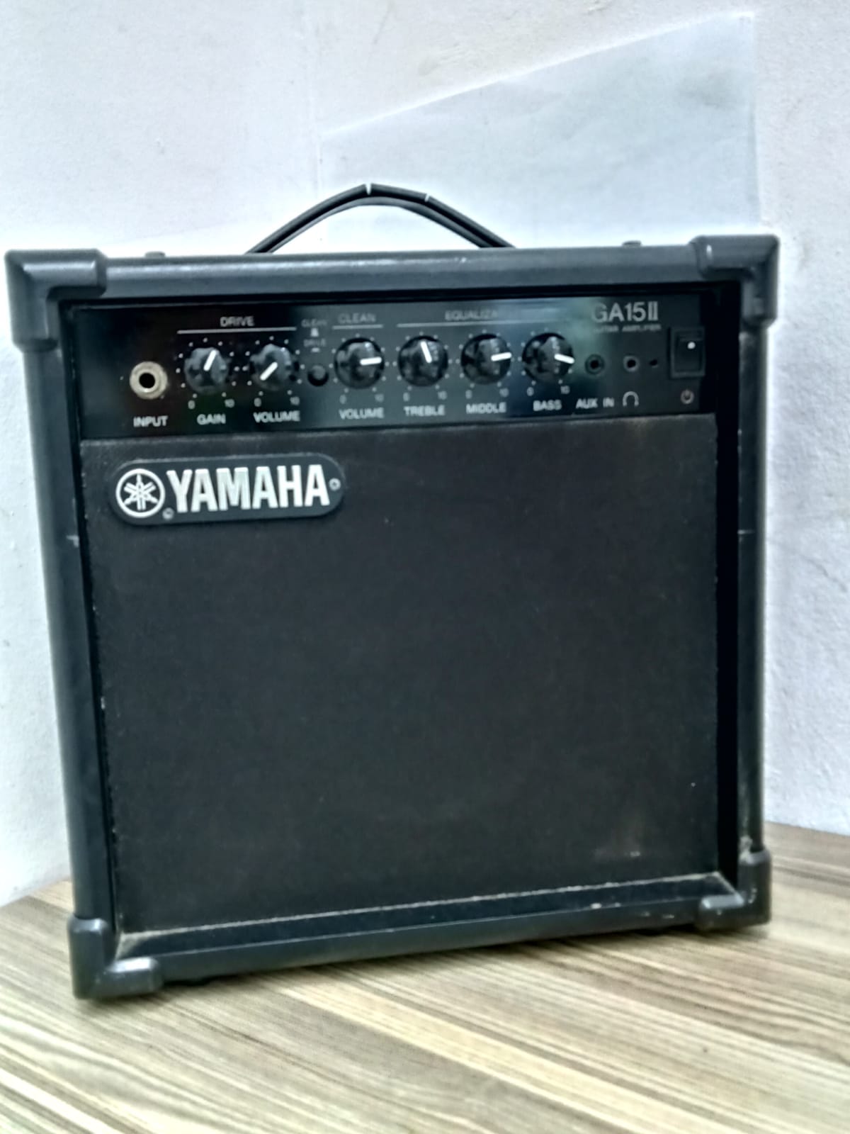 AMPLIFICADOR YAMAHA GA15LL-USADO