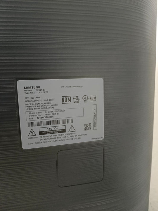 Smart tv 32 pulgadas SAMSUNG con control, usado