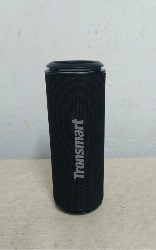 Bocina tronsmart t7 con usb, usado