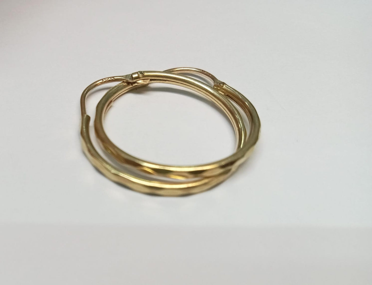 Arracadas Diamantadas en Oro 10K – 1.3g