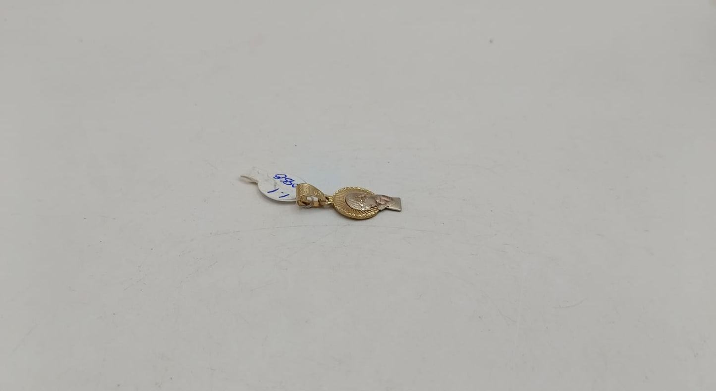 Dije de ORO 10k peso 1.1gr, usado