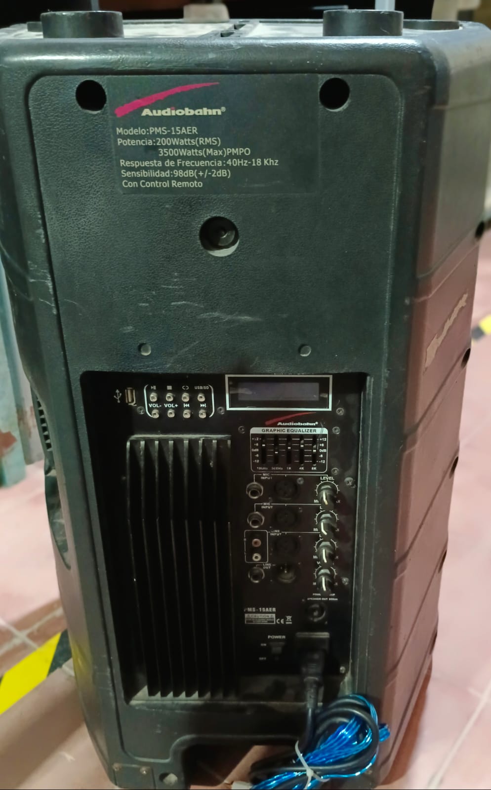 Bocina amplificada AUDIOBAHN pms-15aer,usado