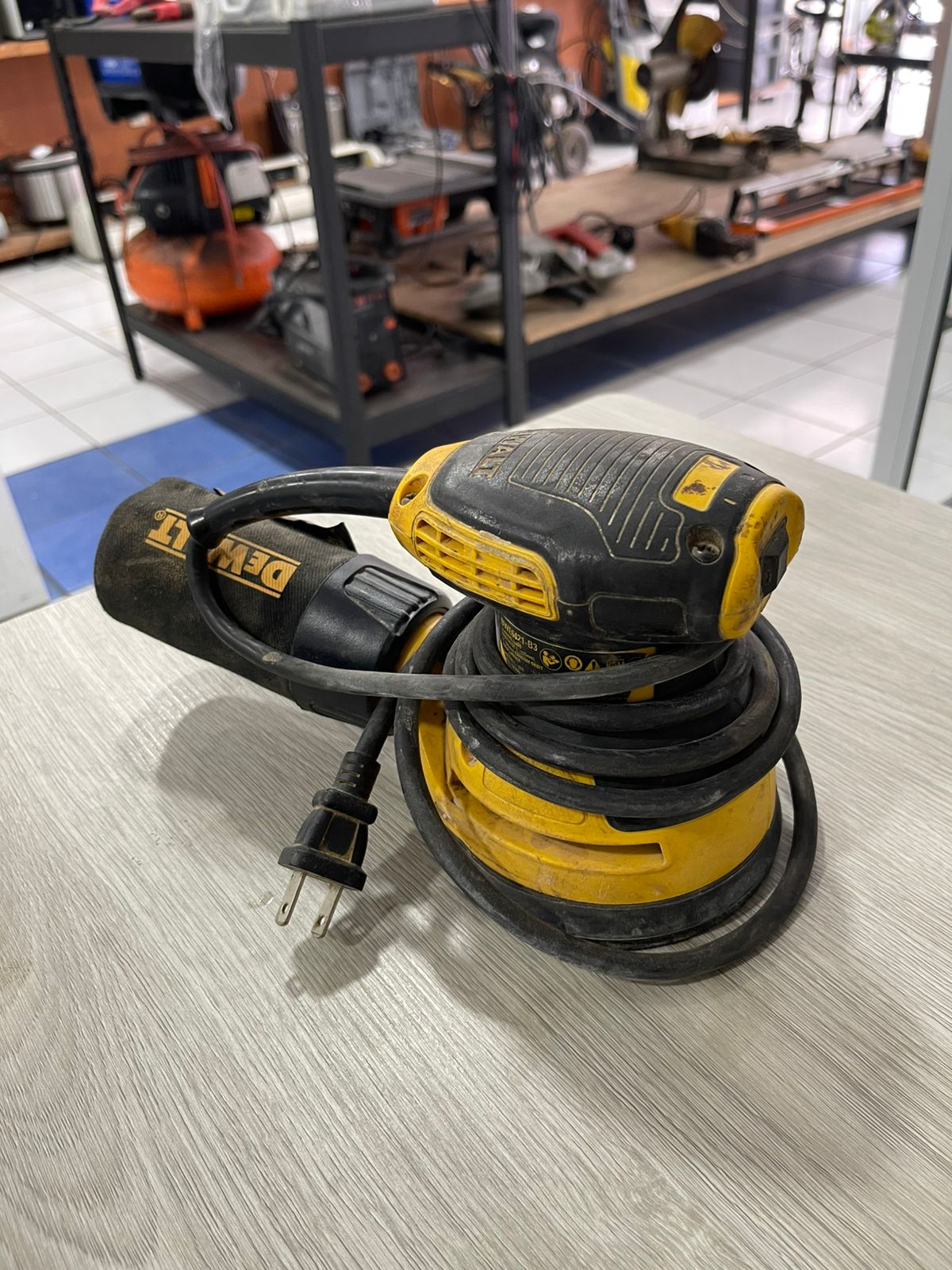 Pulidora Dewalt Orbital-Usado