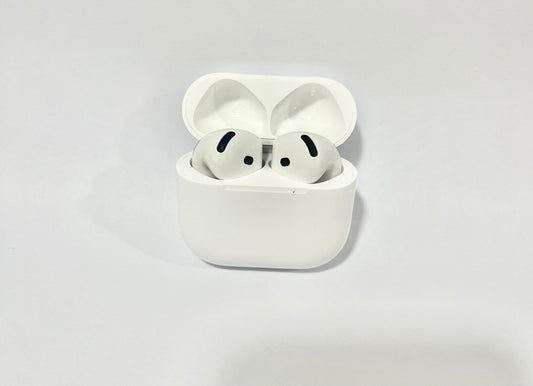 Audifonos Apple AirPods 4 color blanco USADOS