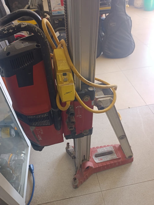 Perforadora HILTI dd200, usado