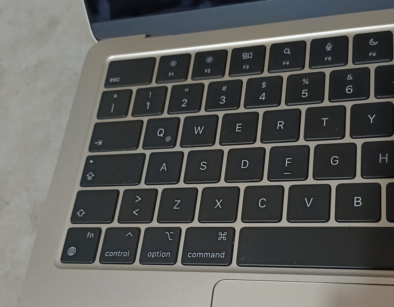 Laptop Macbook Air m3 256gb 8ram, usado