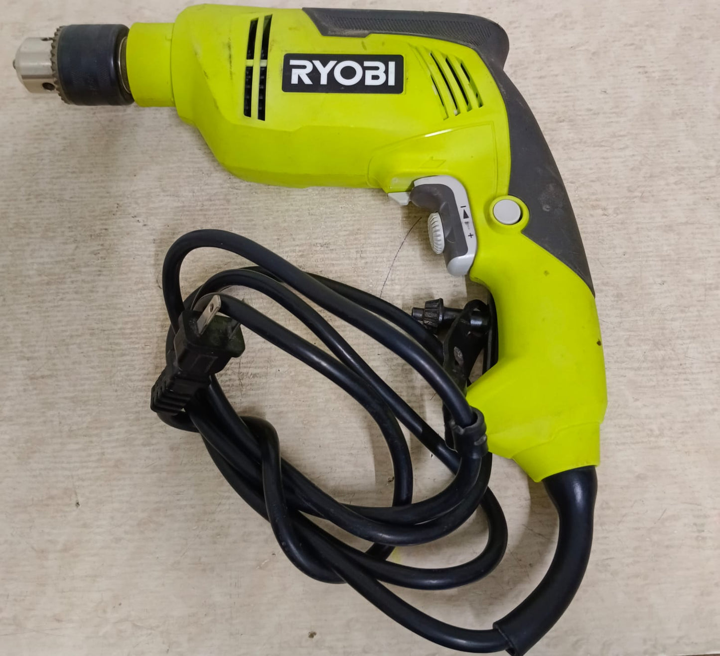 Taladro Ryobi HD420 - usado