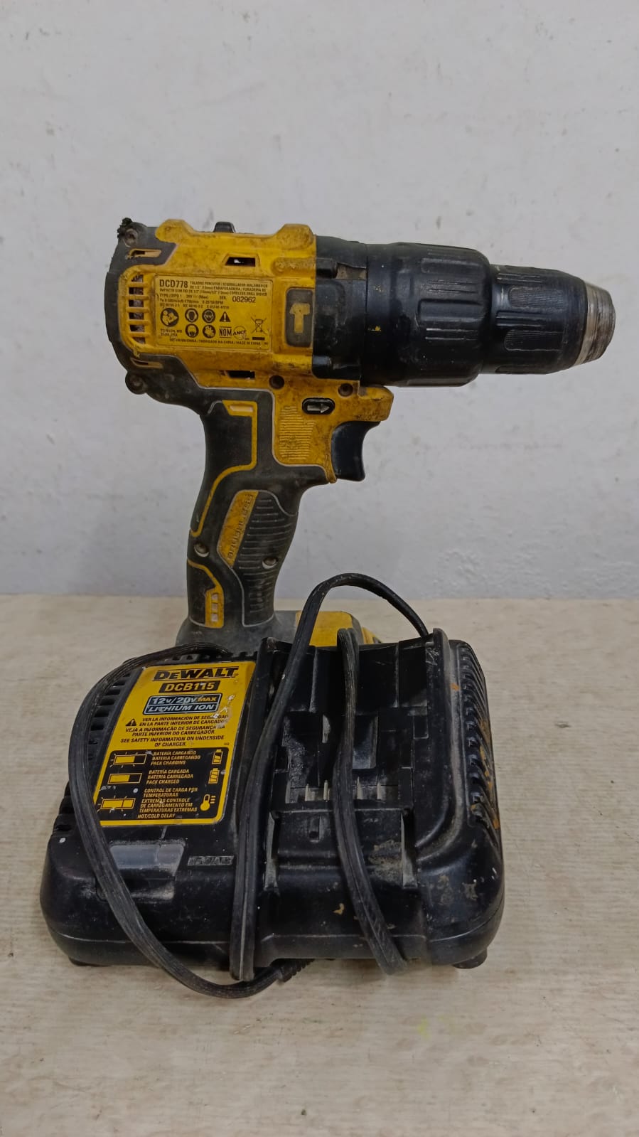 TALADRO INALAMBRICO DEWALT