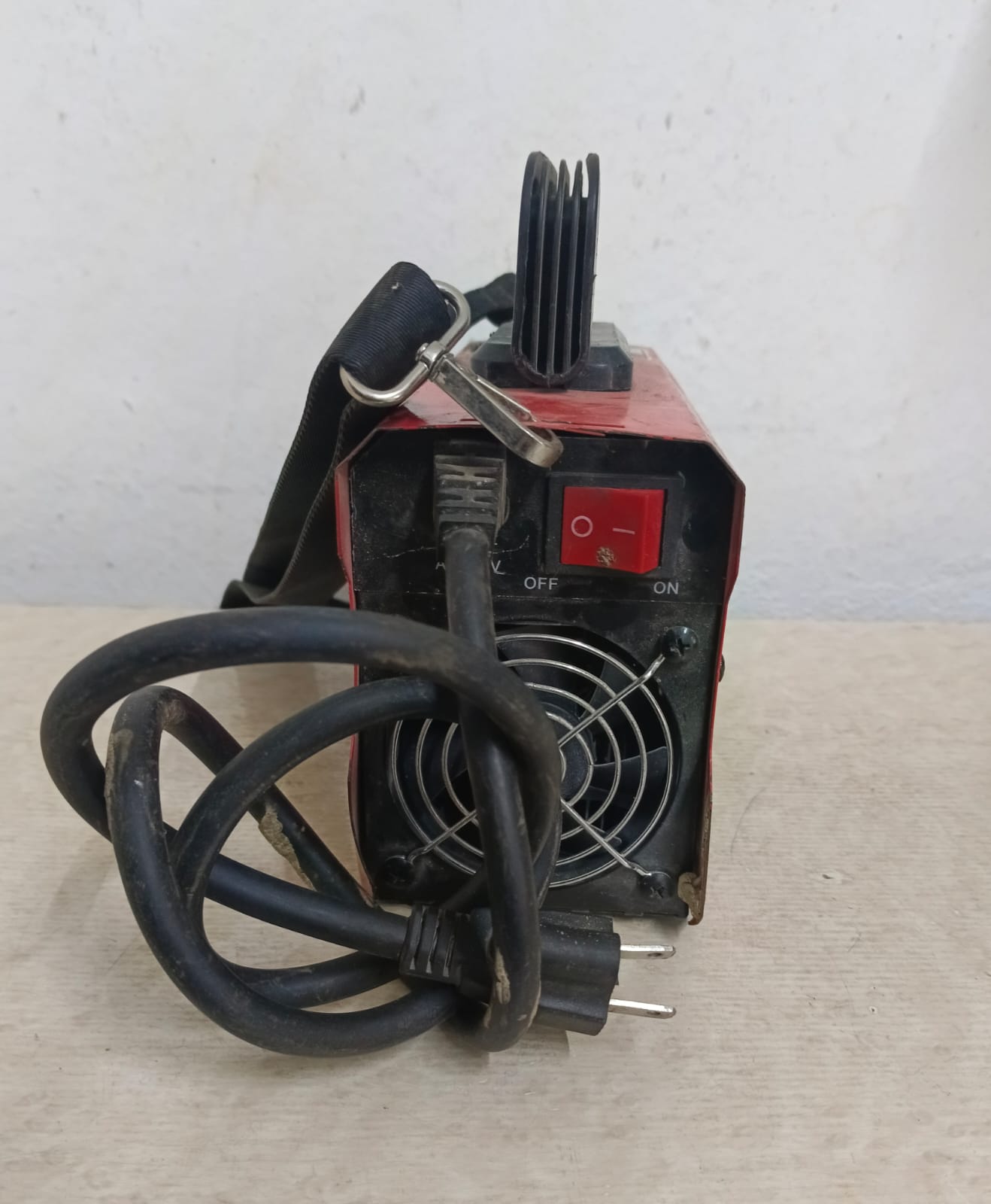 Soldadora inverter WANSE mma-155, usado