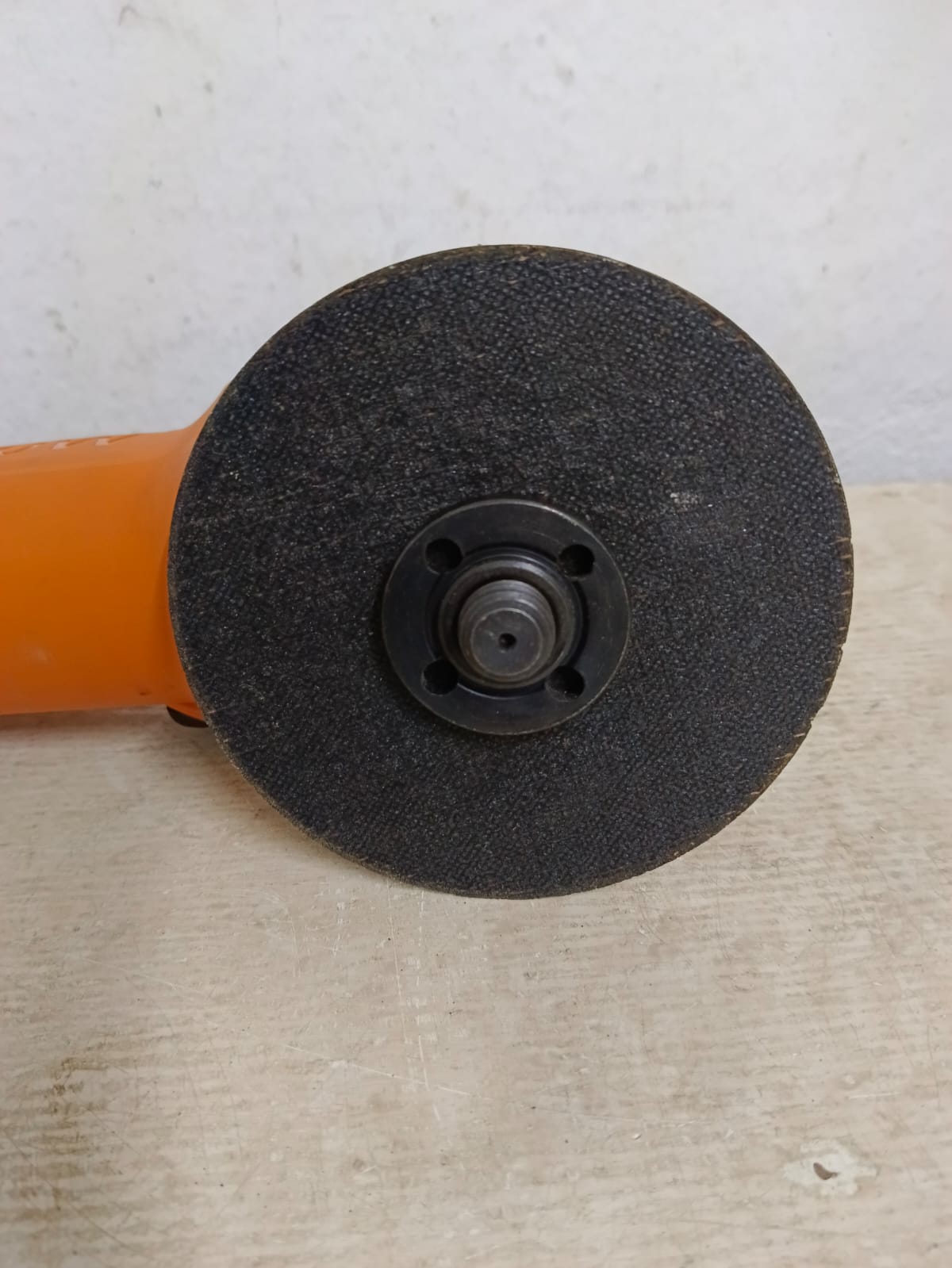 Mini esmeril TRUPER esma 4 1-2a12, usado