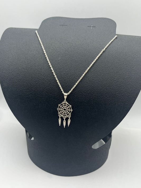 cadena tejido torzal con dije atrapa sueños 24 cm 9.1 grs baño de plata