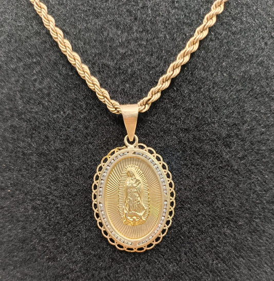 Cadena torzal con dije de virgen, 10k 26gr,usado