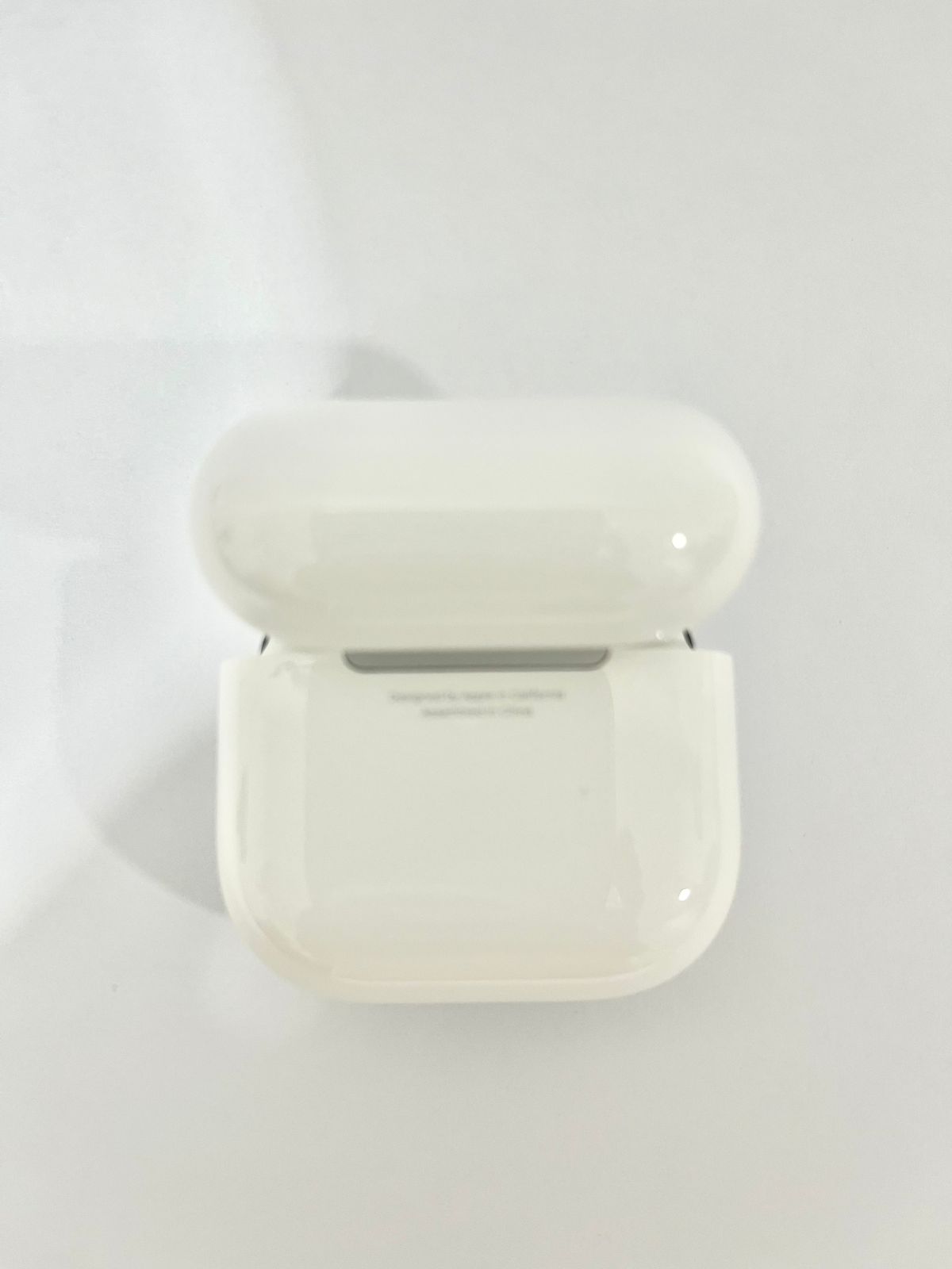 Audifonos Apple AirPods 4 color blanco USADOS