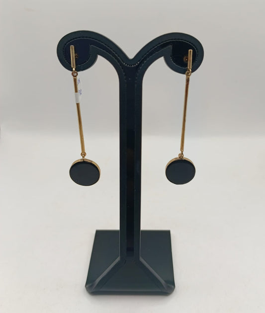Aretes sello negro ORO 10k peso 3.8gr, usado