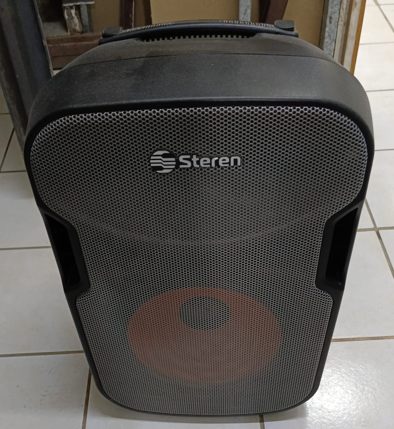 Bocina amplificada STEREN baf-12456, usado