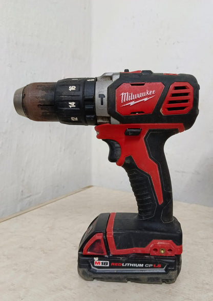 kit de taladro y atornillador milwaukee inalambricos 💡 USADOS 💡