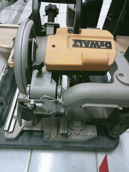 cortadora de azulejo dewalt-dh2400 usada