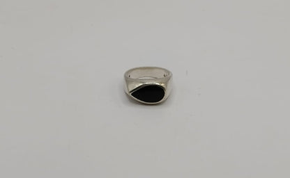 Anillo con sintetico PLATA 925 peso 11gr, usado
