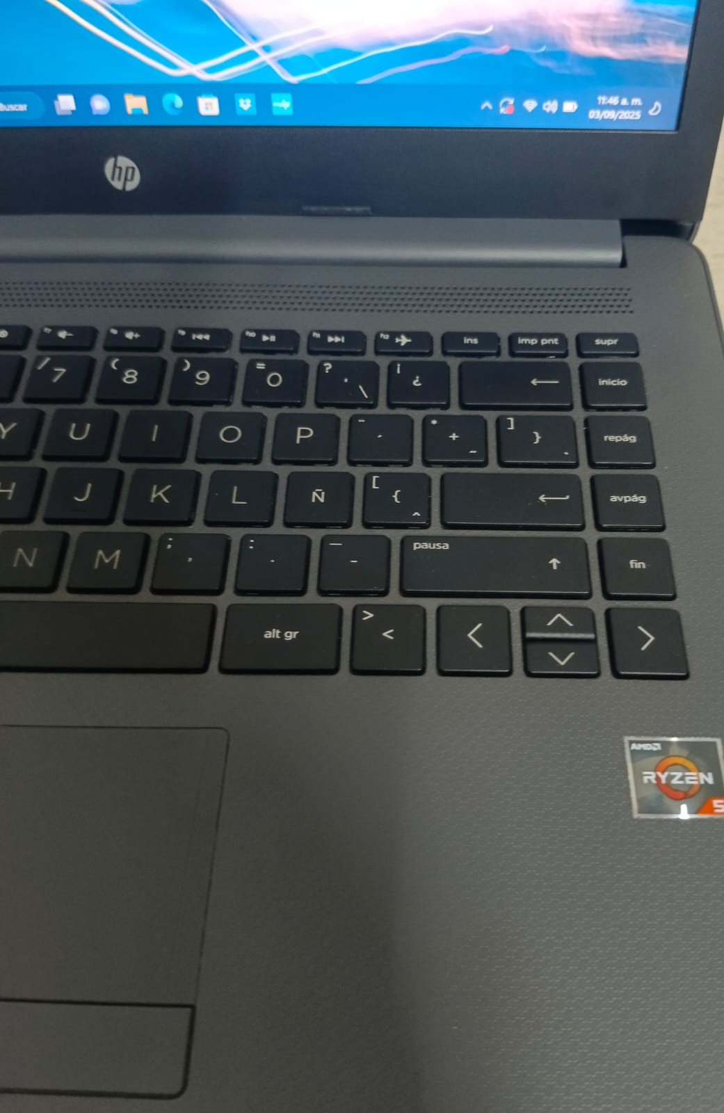 Laptop HP 1tb ssd 8ram amd ryzen 5, usado