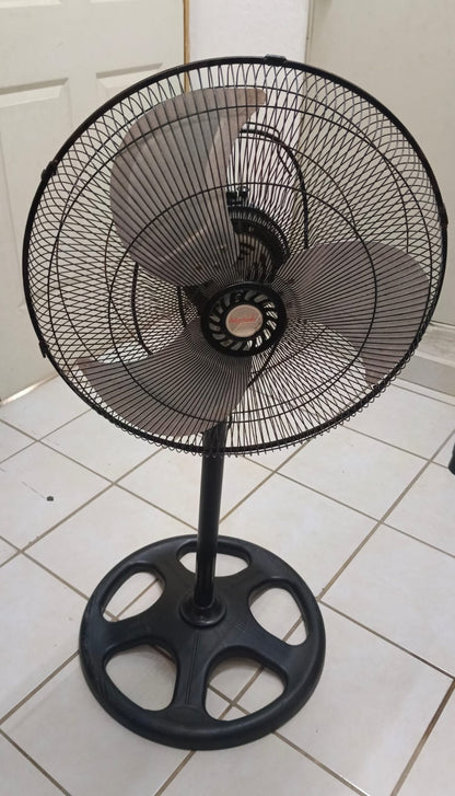 Ventilador MITEK 3317 3 velocidades, usado