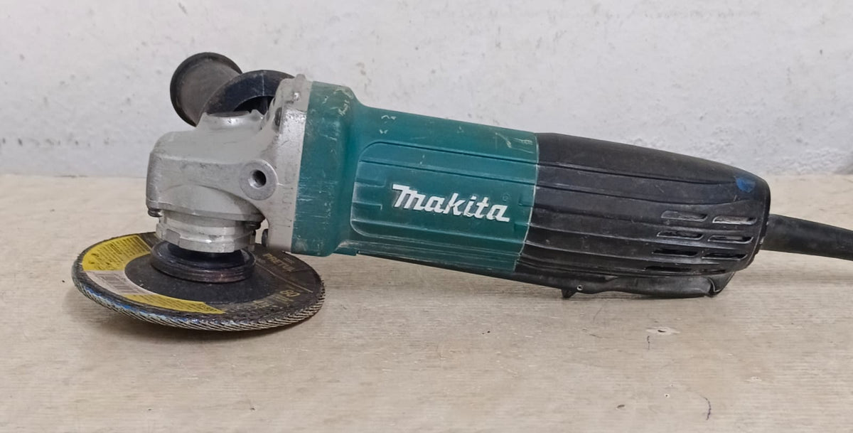 Esmeril MAKITA ga4354, usado