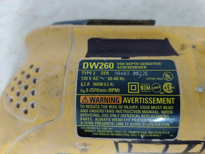 Atornillador Dewalt DW260, usado