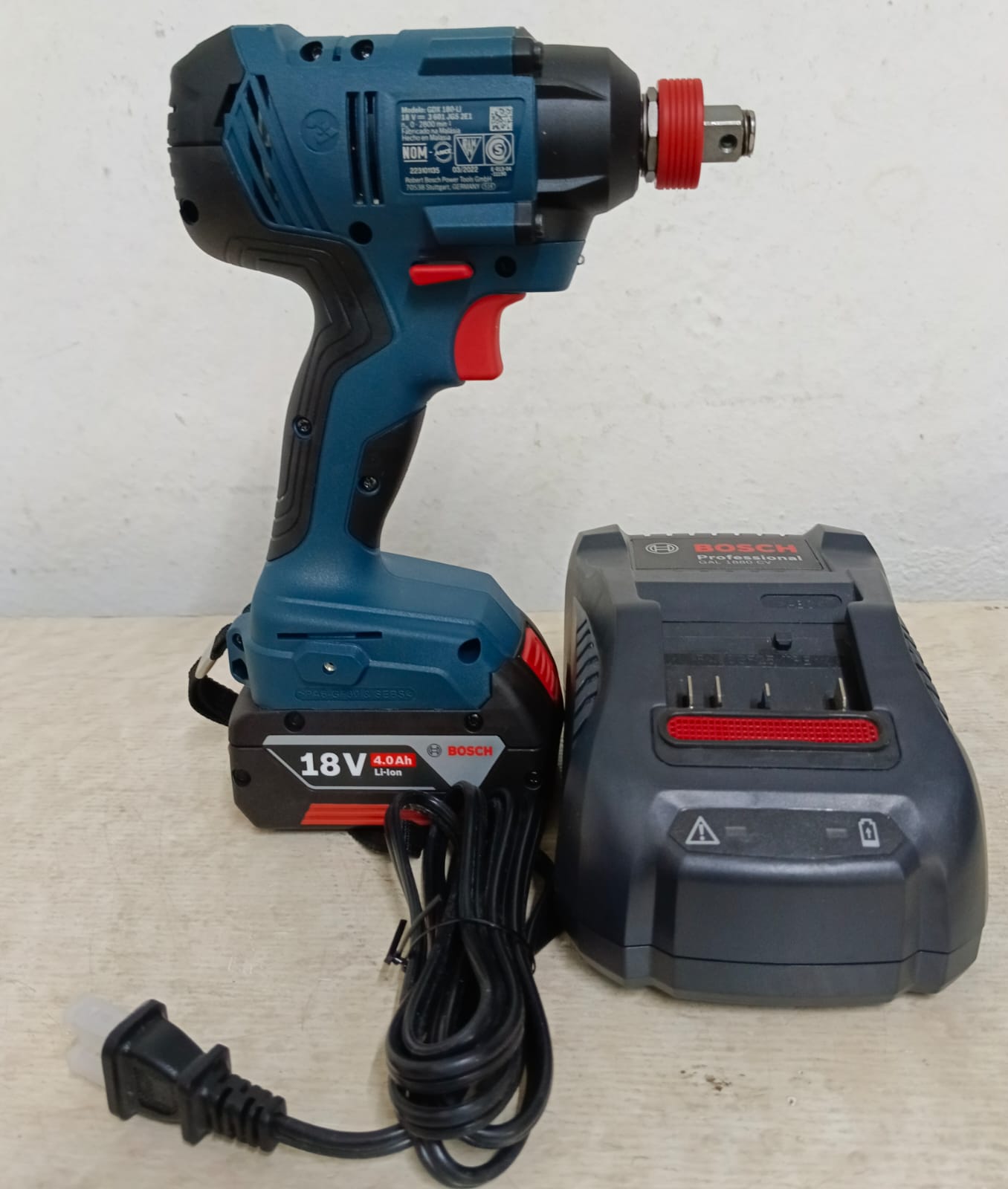 Pistola de impacto BOSCH gdx-180li inalambrico, usado