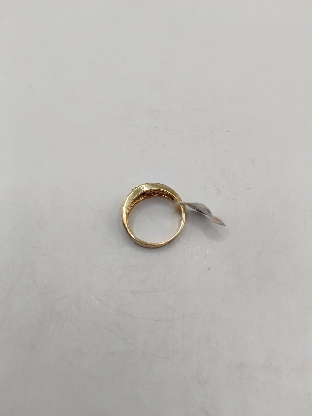 Anillo 3 sinteticos ORO 10k peso 6.3gr, usado