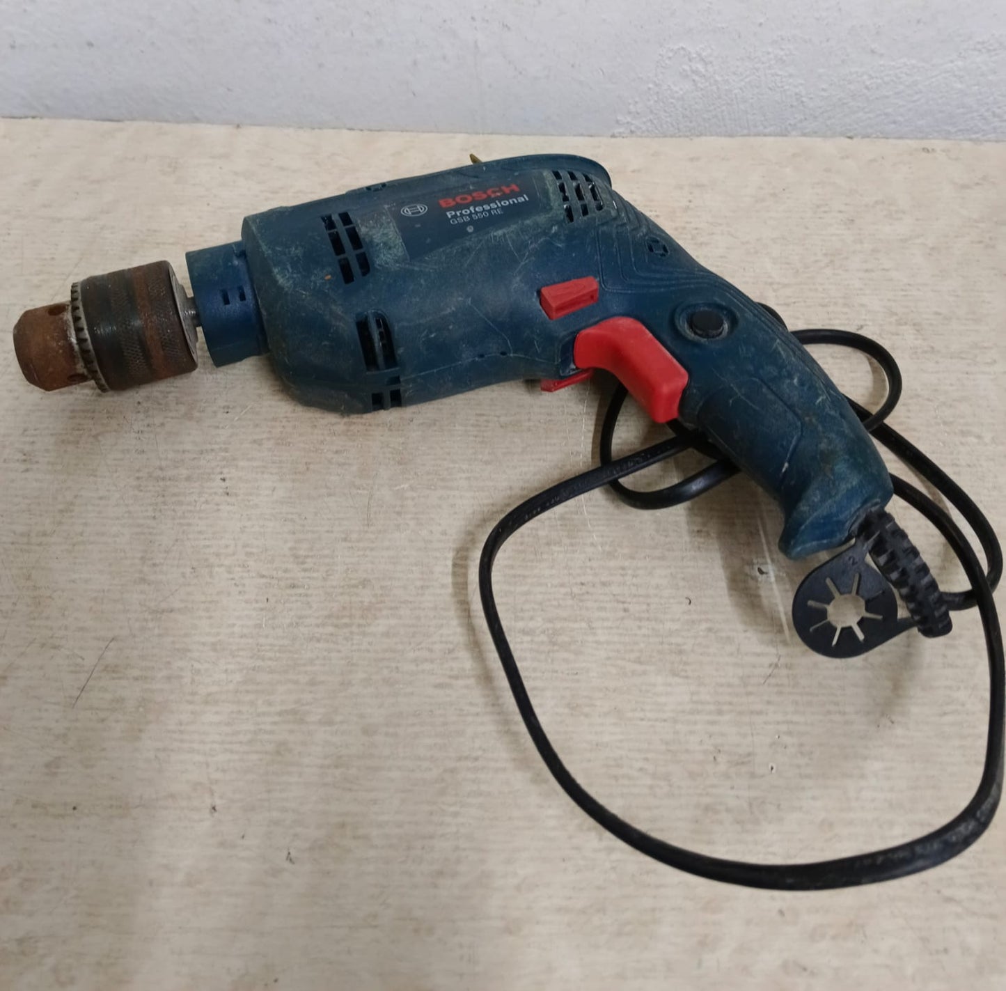 Taladro BOSCH gsb550, usado