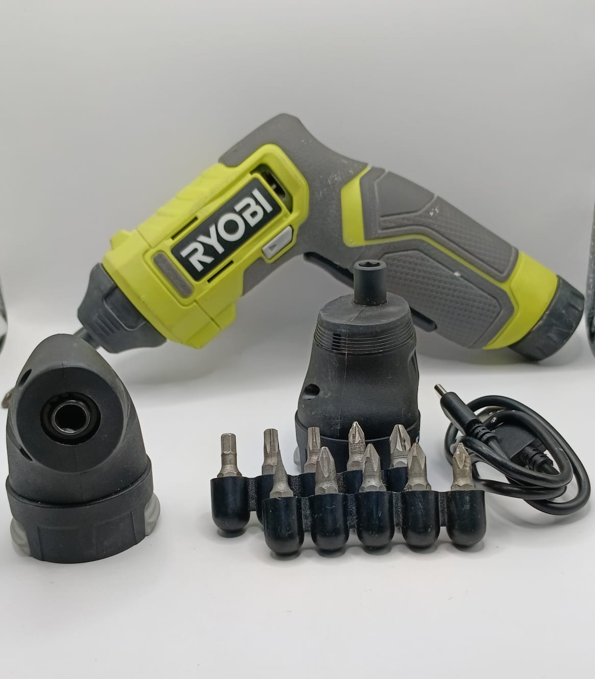 KIT DE DESTORNILLADOR MULTI-USO RYOBI 🗂️ USADO 🗂️