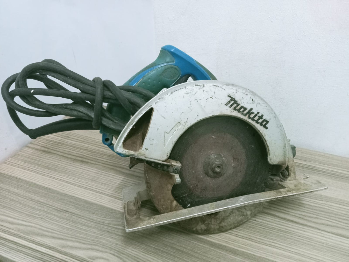 Sierra Circular Makita 5007N (usado)