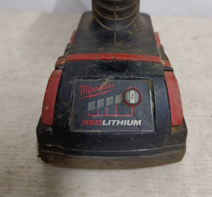 Atornillador Inalambrico MILWAUKEE 6233.35 con cargador y pila, usado