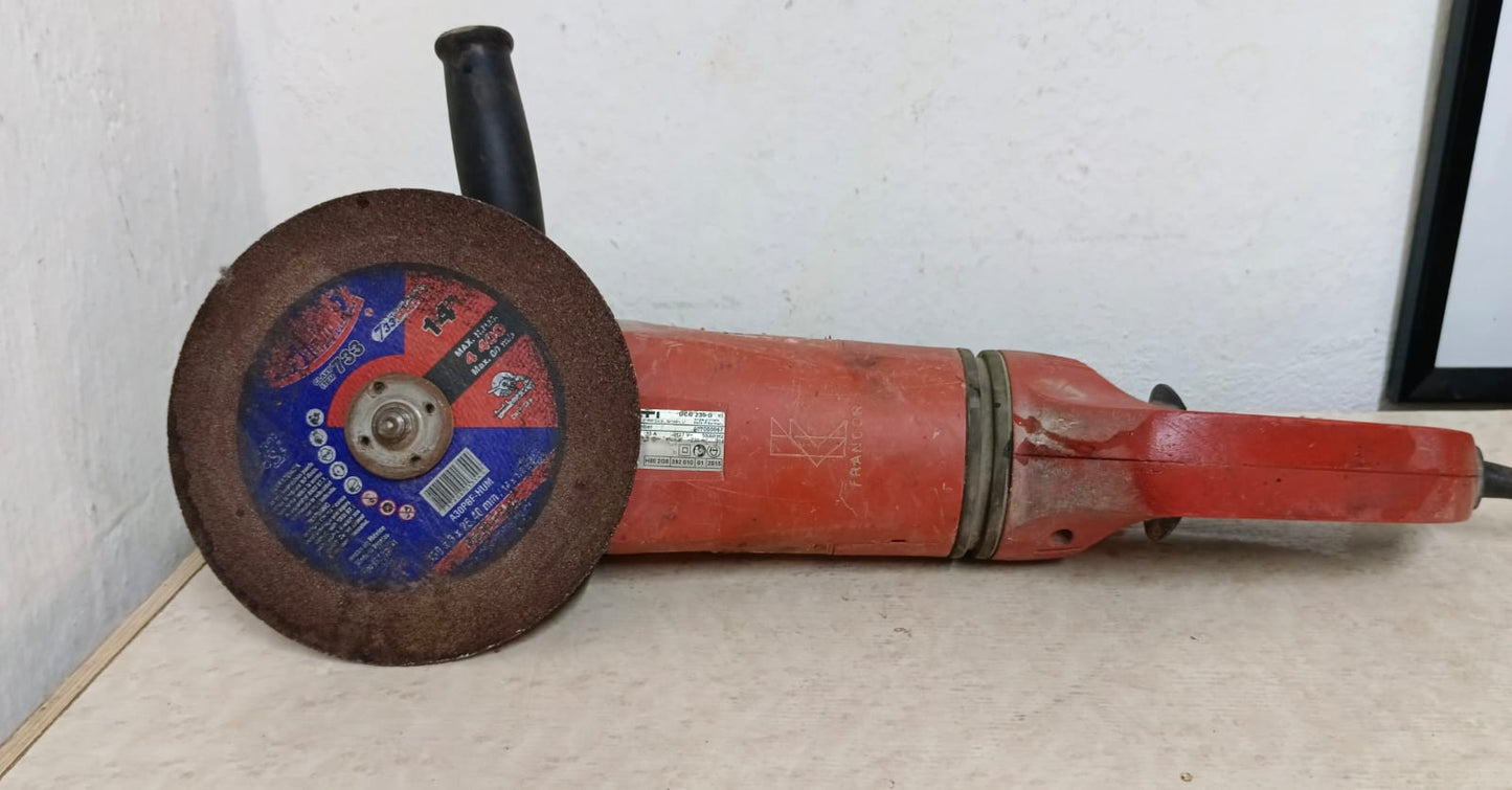 Esmeriladora hilti  dcg-230 con disco, usado
