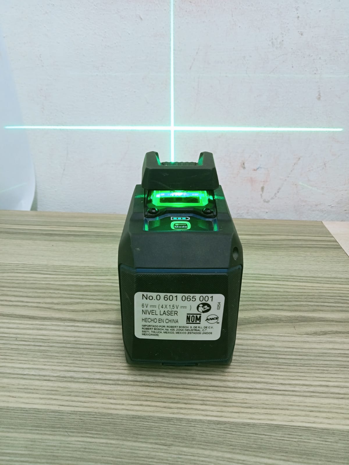 🔧 Bosch GLL 2-20 G – Nivel Láser de Líneas Cruzadas con Rayo Verde 💚 usado