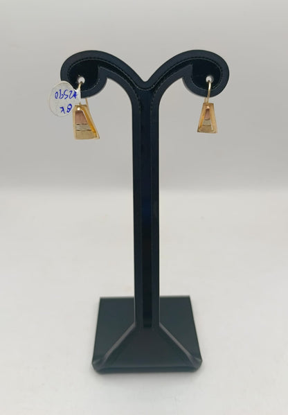 Aretes 3 tonos ORO 8k peso 1.4gr, usado
