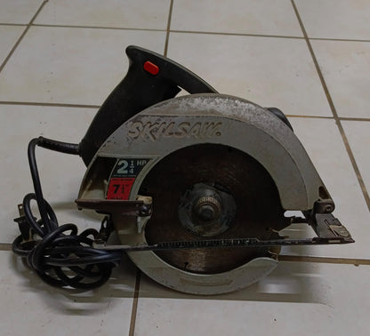 Sierra circular SKIL SAW 5250, usado