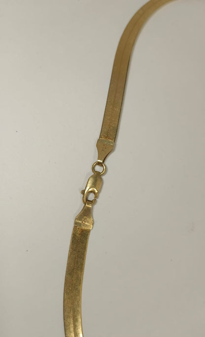 Gargantilla de Oro 18k Plana – 9.7g  💛✨