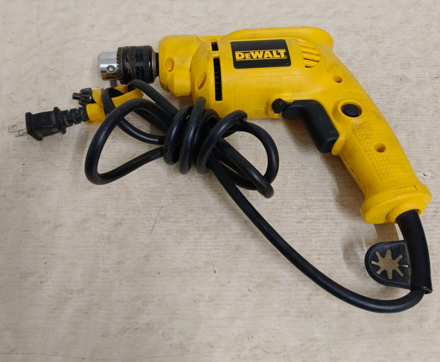 Taladro DEWALT dwd014-b3, usado