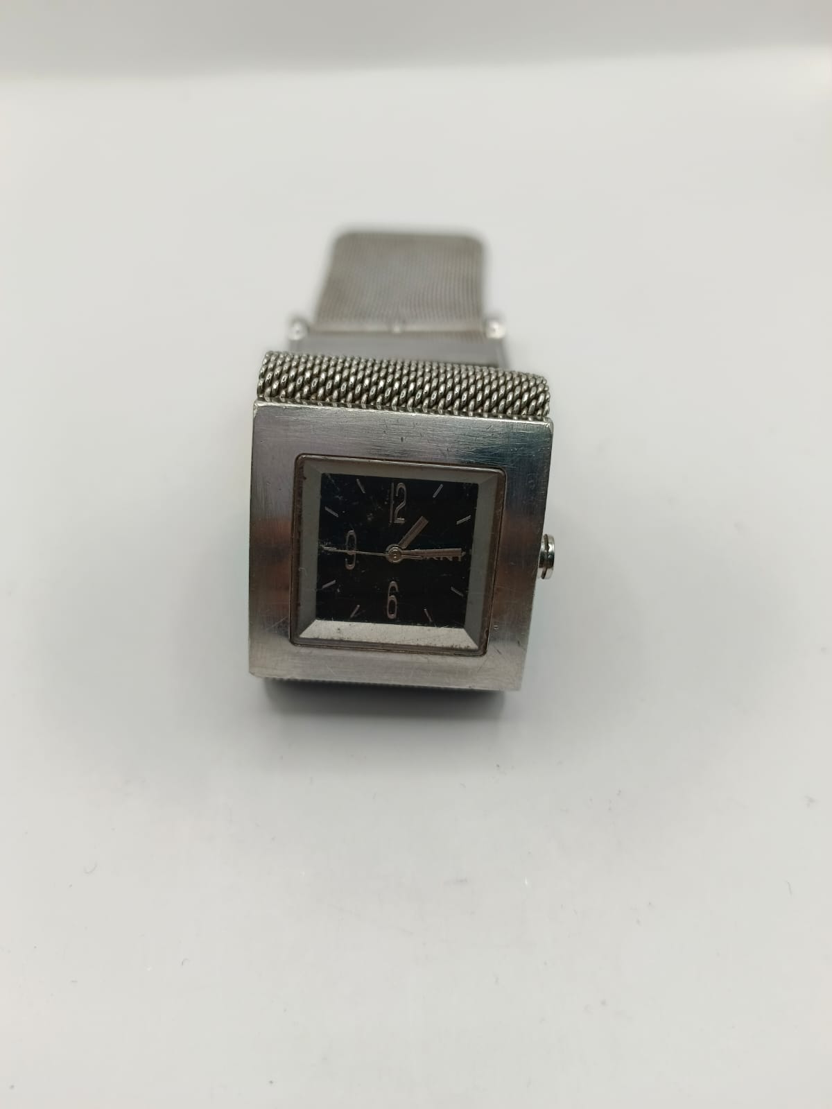 Reloj tipo DKNY ny-3361 tipo pulcera, usado