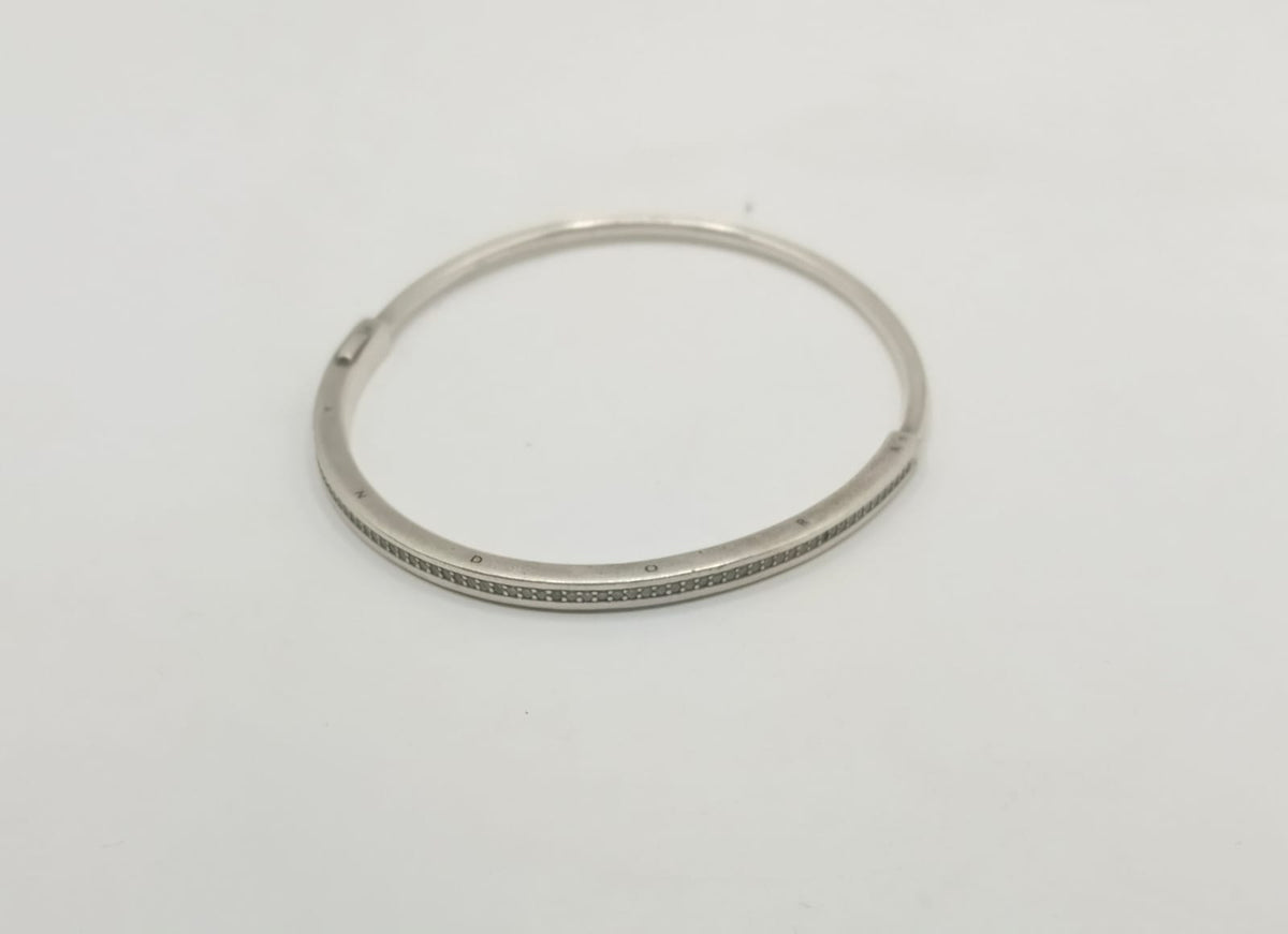 Brazalete PLATA 925 peso 10.9gr, usado