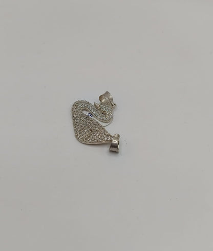 Dije de cisne con sinteticos PLATA 925 peso 3.3gr, usado