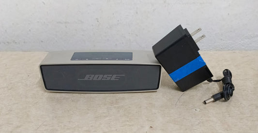 Bocina recargable BOSE soundlink mini, usado