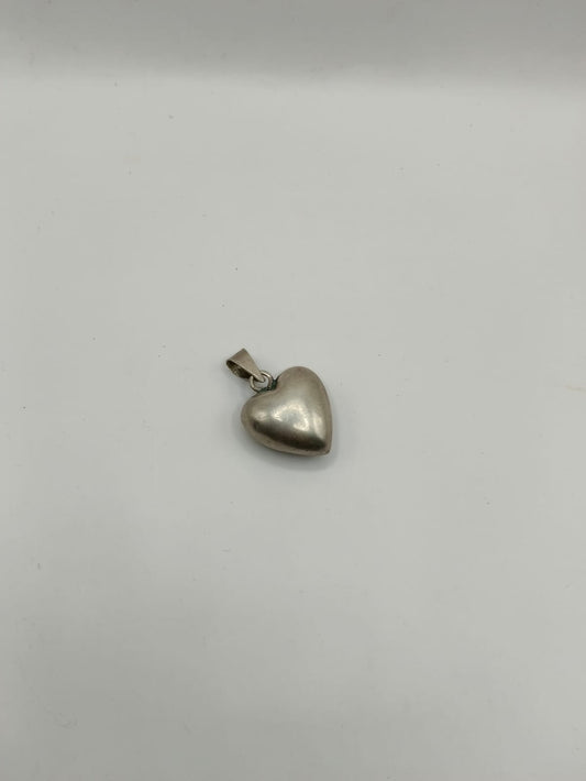 Dije de corazon PLATA 925 peso 12.4gr, usado