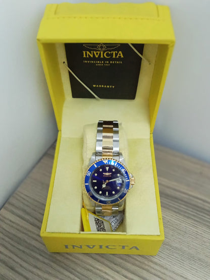 reloj invicta en caja
