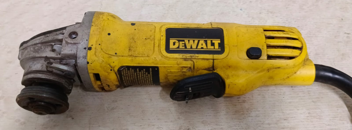 Mini Esmeril Dewalt sin disco, usado