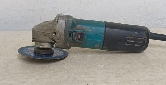 Esmeril MAKITA 9554hn