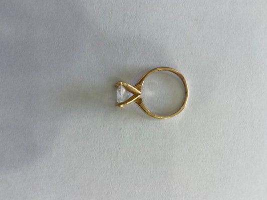 💍✨ ¡Anillo de Oro 10kt en excelente estado! ✨💍