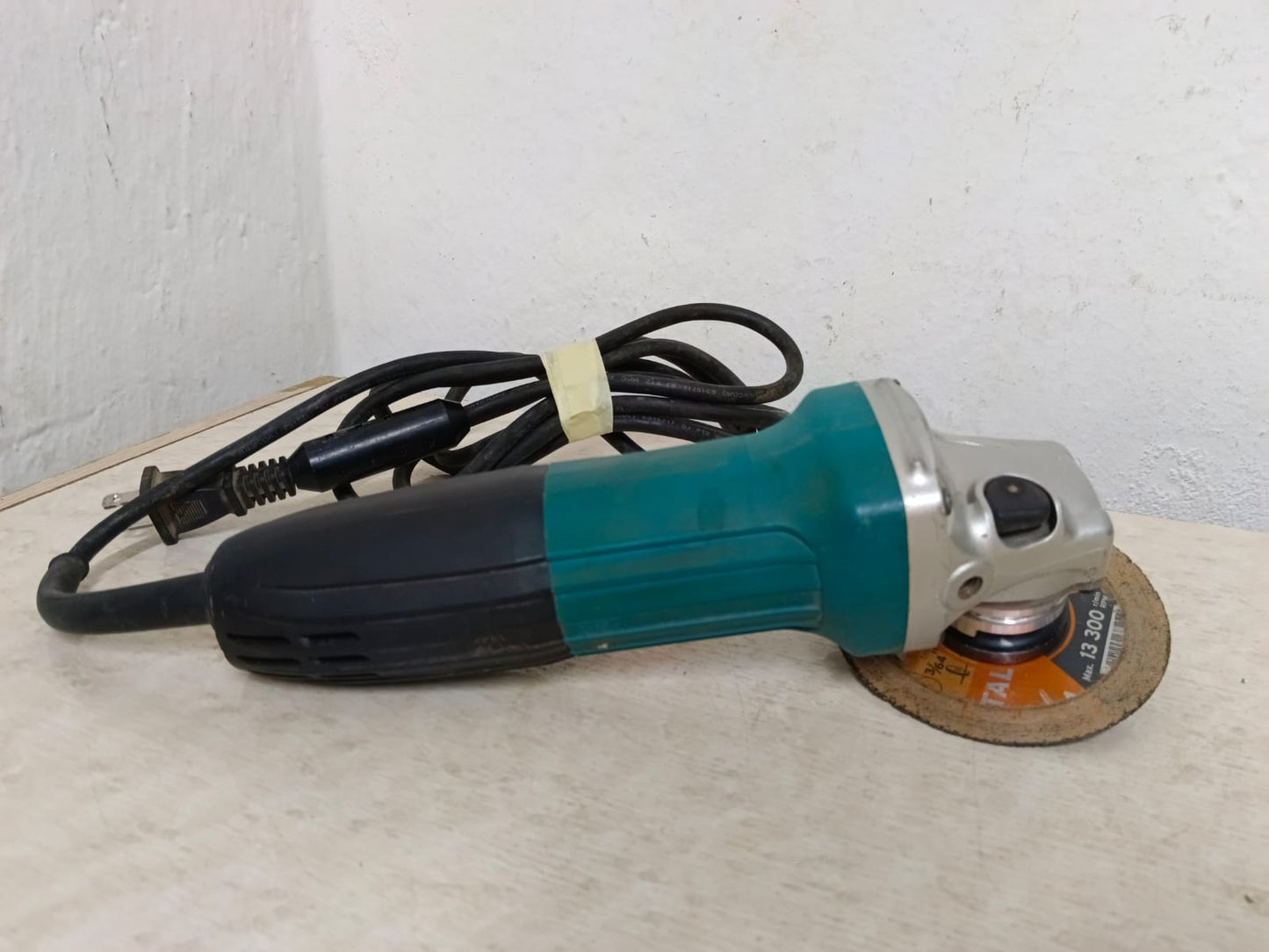Esmeriladora GA4530 Makita 🎟️ USADA 🎟️