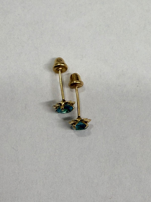 PAR DE BROQUELES CON SINTETICO AZUL EN ORO DE 10 K